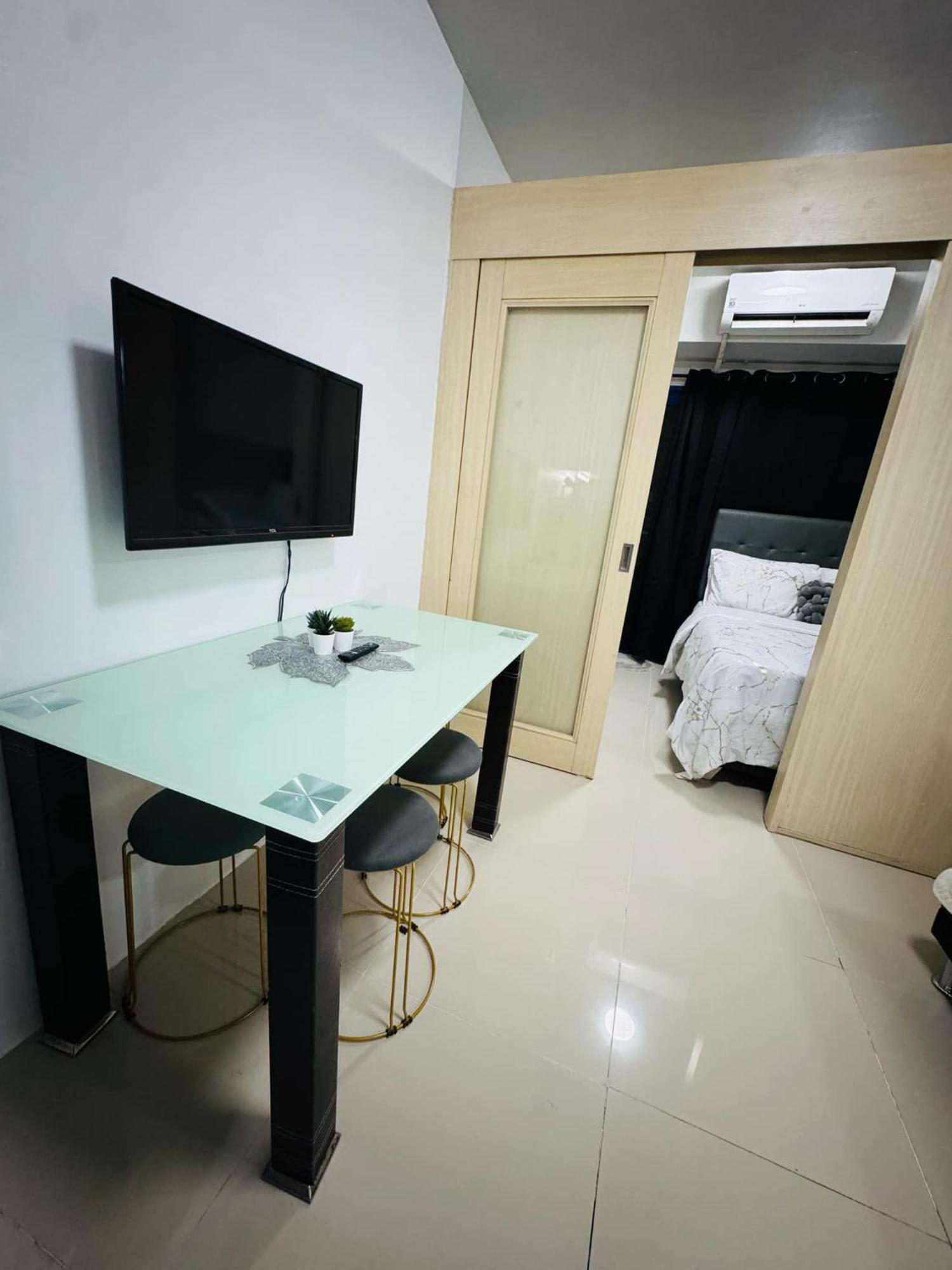 Moa Pasay Sea Residences Condotel エクステリア 写真